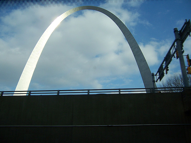 No seeing the arch unless you can get to see it up close.